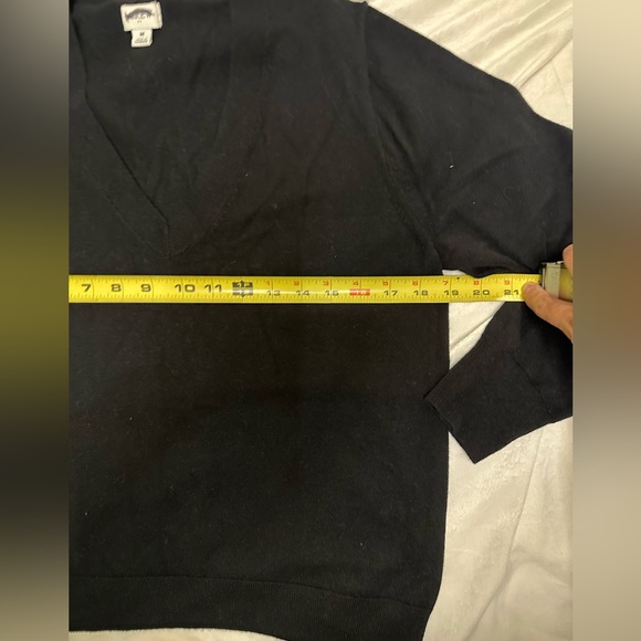 J. Crew cotton v neck sweater size Medium - Picture 7 of 7